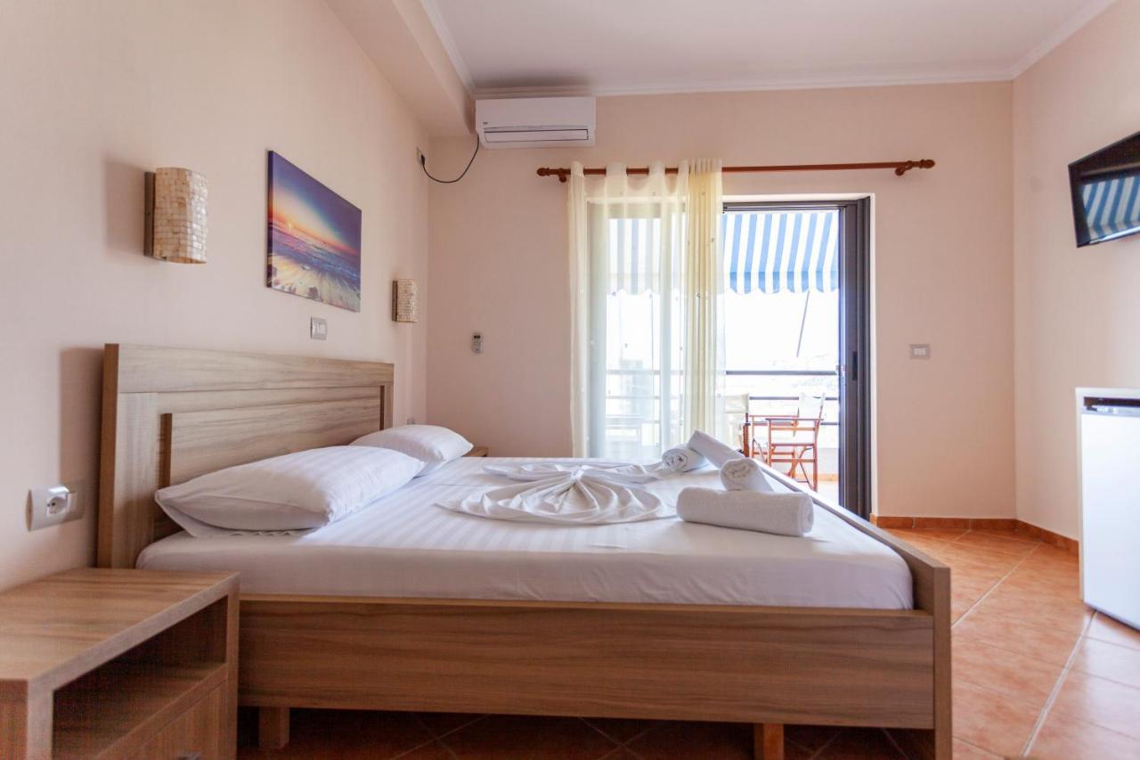 Toni Retzo Rooms Химара Экстерьер фото