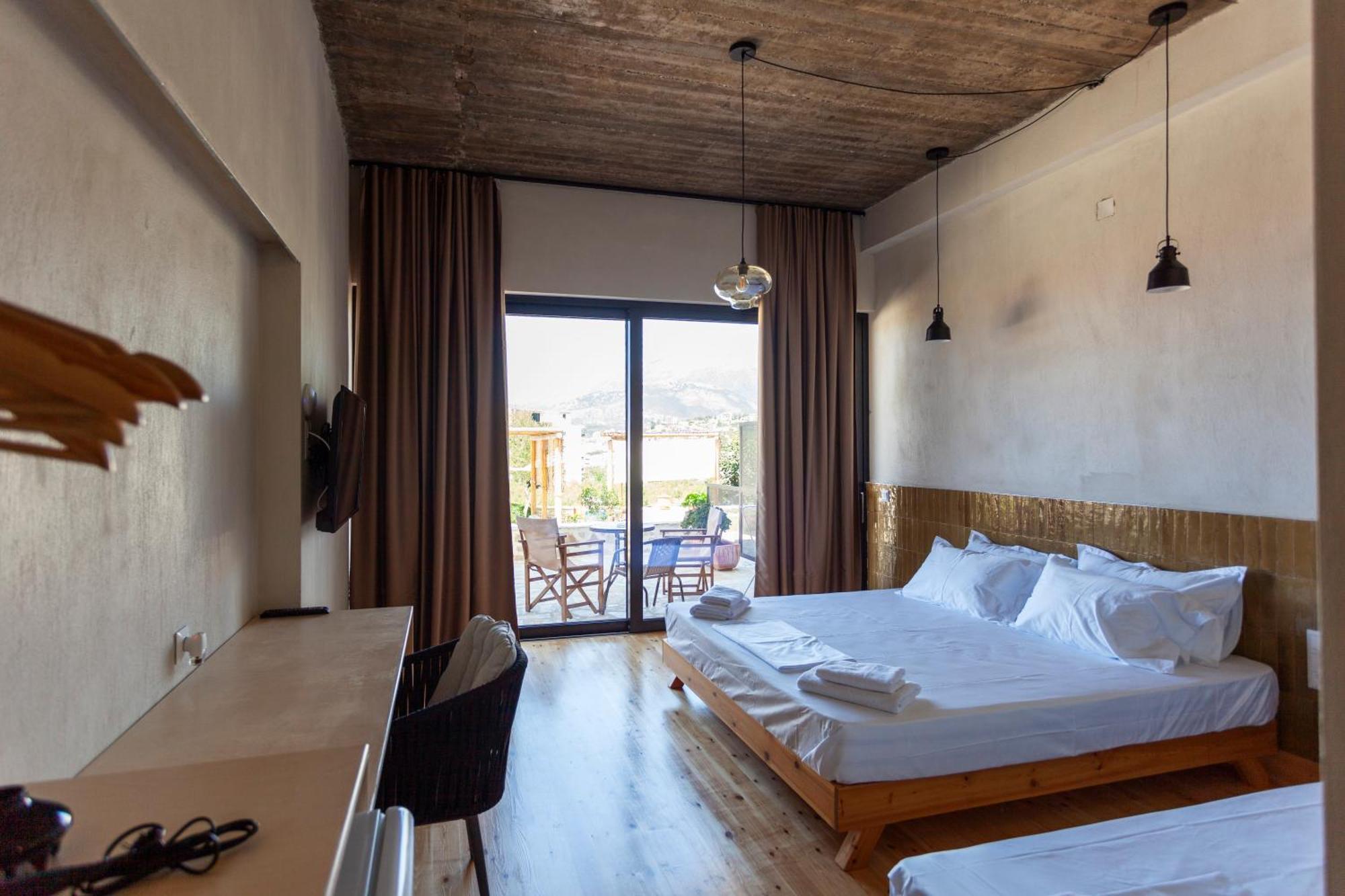 Toni Retzo Rooms Химара Экстерьер фото